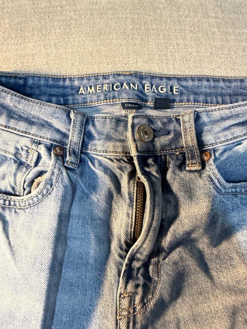 American Eagle Outfitters - Picture 4 of 10